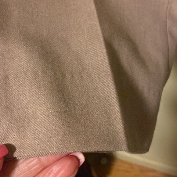 Banana republic tan Ryan pants, size 8 petite - Picture 6 of 13